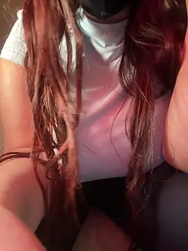 Snapshot of Jessicaaa chatting on 12-22-25, 06:05 Jessicaaa online show from 12-22-25, 06:05