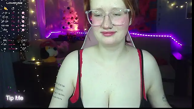 Snapshot of KrisTyBooBsin chatting on 12-20-24, 02:16 KrisTyBooBsin online show from 12-20-24, 02:16