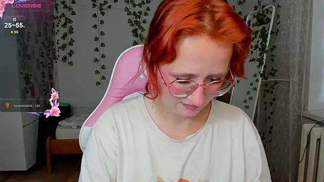 Snapshot of KrisTyBooBsin chatting on 10-01-25, 08:42 KrisTyBooBsin online show from 10-01-25, 08:42