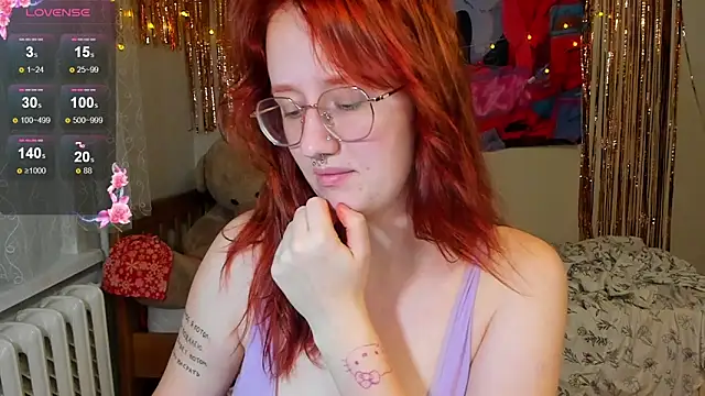 Snapshot of KrisTyBooBsin chatting on 12-17-25, 03:29 KrisTyBooBsin online show from 12-17-25, 03:29