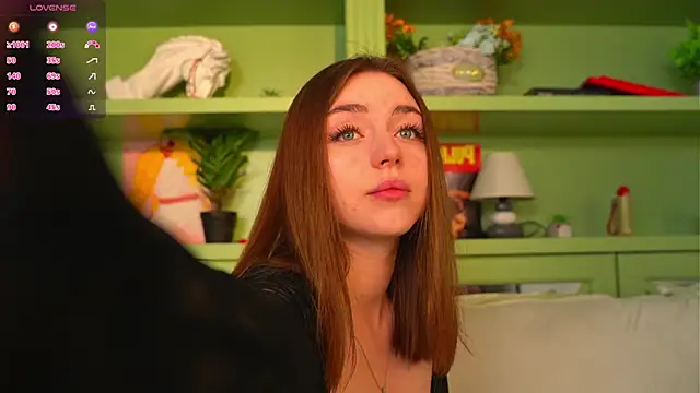 LindaFarmer online show from 03-04-26, 04:18