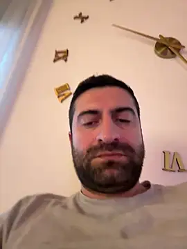 Snapshot of 235BABIKO235 chatting on 02-26-25, 03:52 235BABIKO235 online show from 02-26-25, 03:52