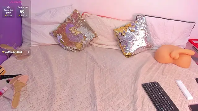 Snapshot of cookplleaser chatting on 11-05-25, 11:43 cookplleaser online show from 11-05-25, 11:43