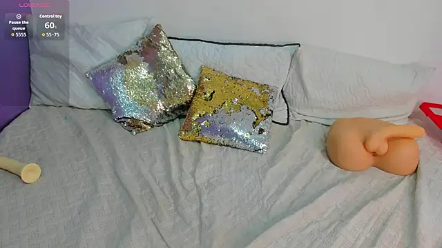 Snapshot of cookplleaser chatting on 12-15-25, 11:36 cookplleaser online show from 12-15-25, 11:36