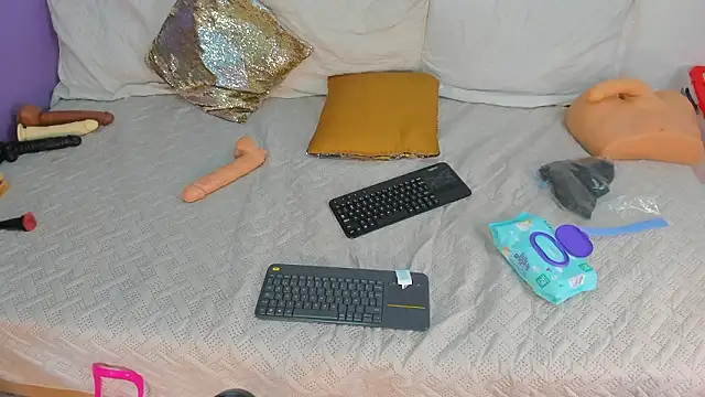 Snapshot of cookplleaser chatting on 03-05-26, 11:39 cookplleaser online show from 03-05-26, 11:39