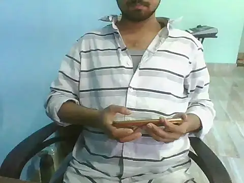 Ishan003 online show from 11-15-25, 06:22