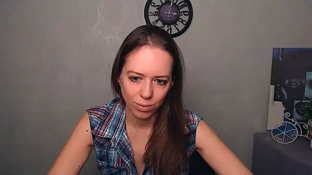 Snapshot of GloriaSi_ chatting on 03-15-25, 06:58 GloriaSi online show from 03-15-25, 06:58