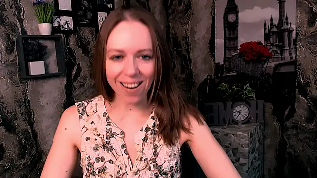 Snapshot of GloriaSi_ chatting on 12-01-25, 06:18 GloriaSi online show from 12-01-25, 06:18