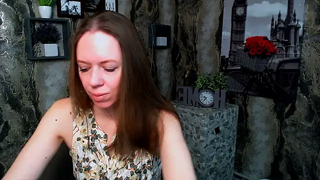 Snapshot of GloriaSi_ chatting on 02-21-26, 06:36 GloriaSi online show from 02-21-26, 06:36