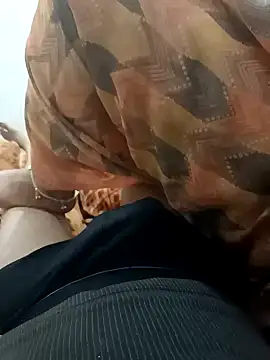 Snapshot of Bhabhi_desi12 chatting on 03-03-25, 04:35 Bhabhi desi12 online show from 03-03-25, 04:35