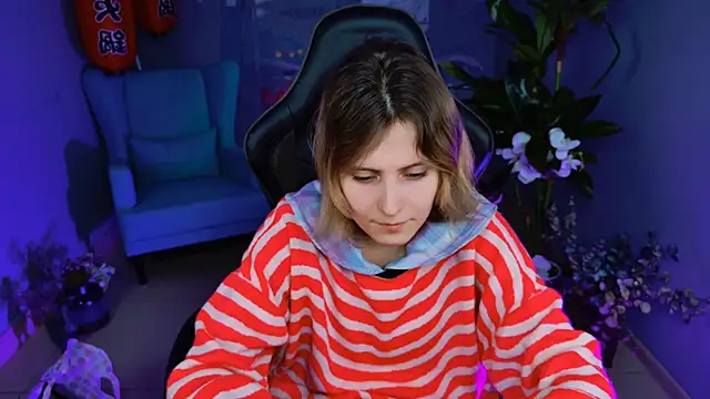 LolaAsmus online show from 02-14-25, 11:10