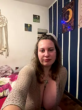 Snapshot of Yanacool007 chatting on 11-21-25, 01:43 Yanacool007 online show from 11-21-25, 01:43