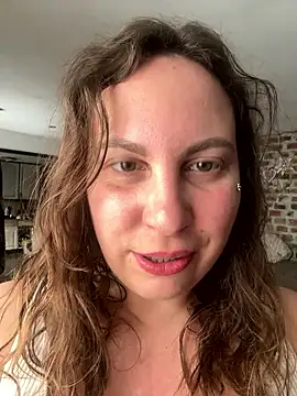 Snapshot of Yanacool007 chatting on 01-08-26, 09:55 Yanacool007 online show from 01-08-26, 09:55