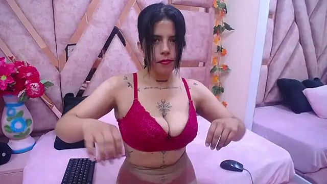 Snapshot of CataleyaLars20 chatting on 12-05-25, 12:25 CataleyaLars20 online show from 12-05-25, 12:25