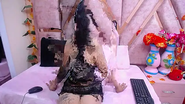 Snapshot of CataleyaLars20 chatting on 01-08-26, 01:46 CataleyaLars20 online show from 01-08-26, 01:46