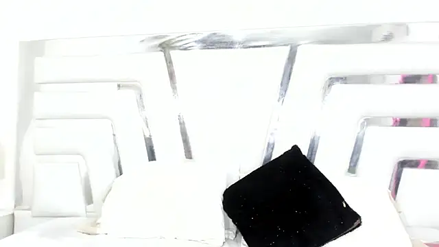 SaraaJhons online show from 03-19-25, 12:37