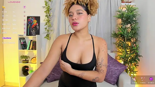 natty romanof 18 online show from 07-08-26, 11:48