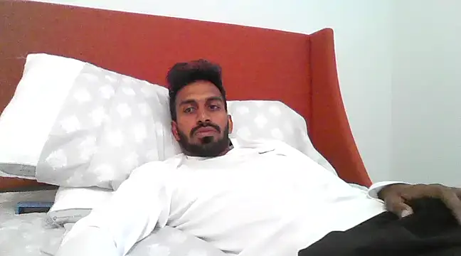 skinny  boy   online show from 02-25-25, 09:02