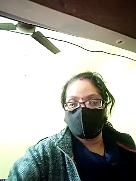 heenage online show from 01-17-25, 03:45