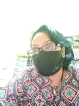 heenage online show from 02-12-25, 05:37