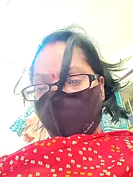 heenage online show from 03-05-25, 09:27