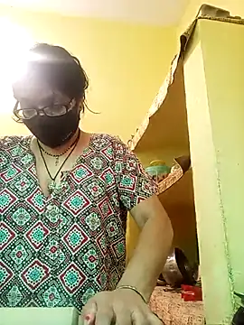 heenage online show from 03-16-25, 06:31