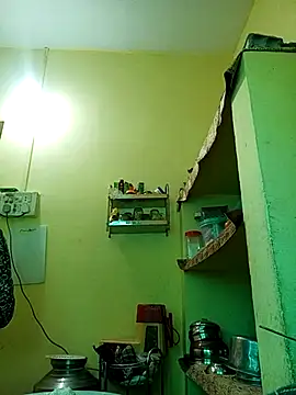 heenage online show from 03-17-25, 06:07