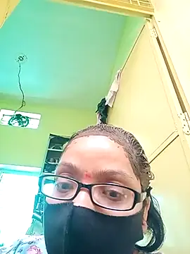 heenage online show from 03-23-25, 09:10