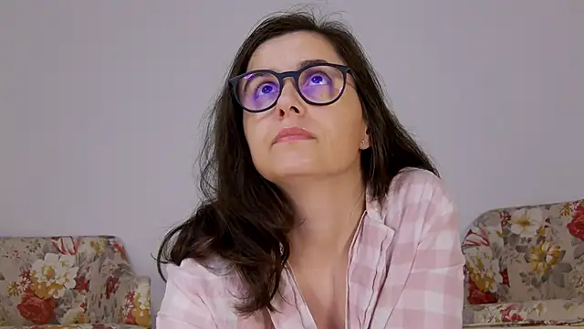 SophieeRain online show from 09-30-25, 05:07