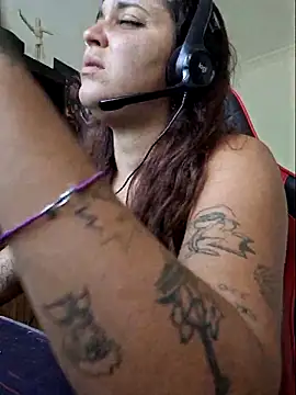 luuhcat09 online show from 03-11-25, 05:57