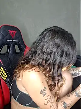 luuhcat09 online show from 04-24-26, 08:22