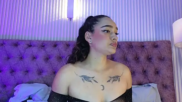 EMILYY FOXY online show from 02-19-26, 06:59