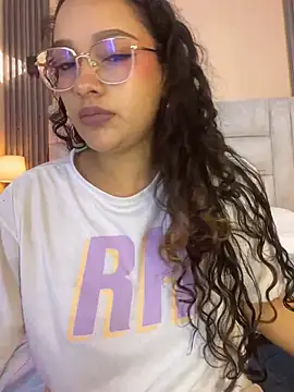 EMILYY FOXY online show from 06-07-26, 05:49