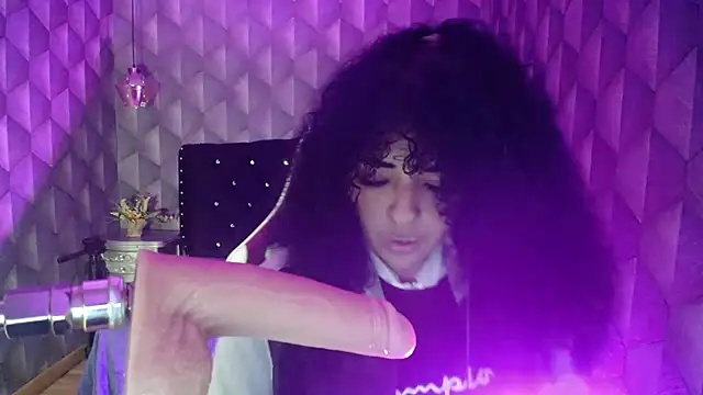 Sofiacowperx online show from 02-28-25, 04:20