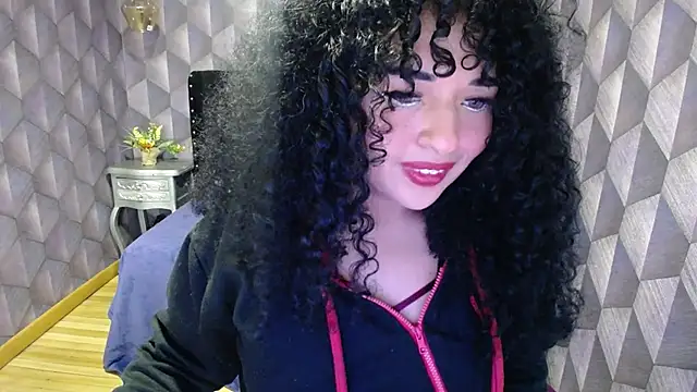 Sofiacowperx online show from 03-02-25, 06:08