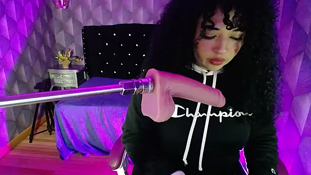 Sofiacowperx online show from 03-03-25, 07:06