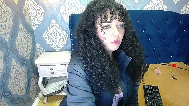 Sofiacowperx online show from 10-06-25, 03:31