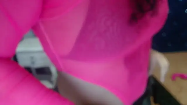 Sofiacowperx online show from 10-23-25, 12:37