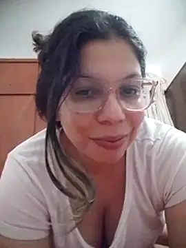 Carliina Soussa online show from 06-11-26, 10:41