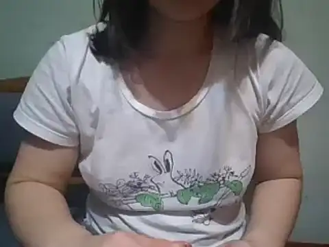 Snapshot of MikaKors chatting on 12-01-24, 05:13 MikaKors online show from 12-01-24, 05:13