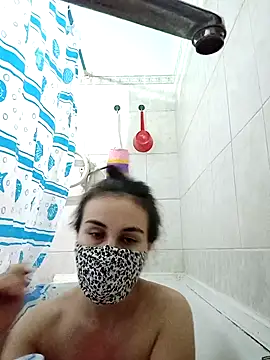 Snapshot of MikaKors chatting on 12-18-24, 05:10 MikaKors online show from 12-18-24, 05:10