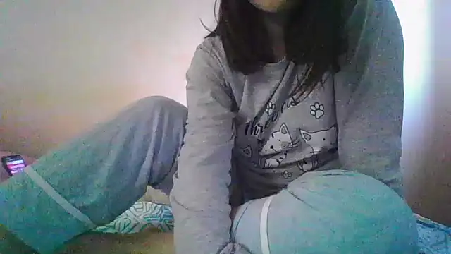 Snapshot of MikaKors chatting on 02-02-25, 10:24 MikaKors online show from 02-02-25, 10:24