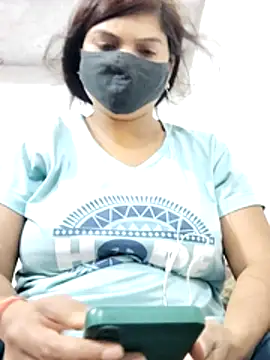 illay love online show from 04-24-26, 05:48