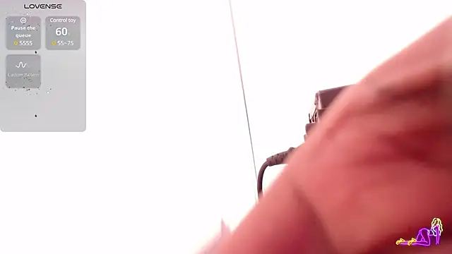 Snapshot of Nahomi-Hill chatting on 01-24-25, 08:00 Nahomi-Hill online show from 01-24-25, 08:00