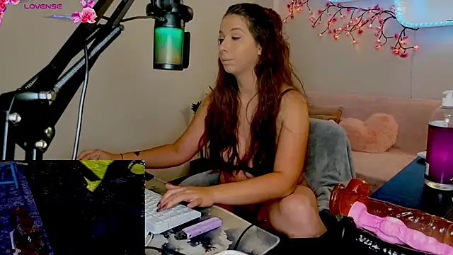 AustrianGirl99 online show from 07-26-26, 01:29
