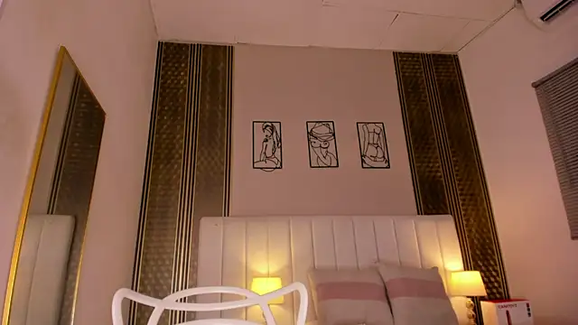 zoe sky  online show from 04-28-26, 11:37