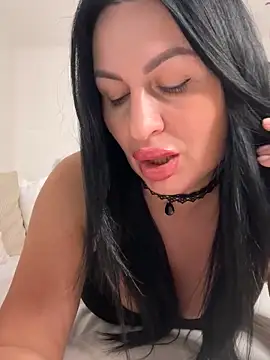 Snapshot of Helena7077 chatting on 11-05-25, 10:32 Helena7077 online show from 11-05-25, 10:32