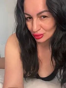 Snapshot of Helena7077 chatting on 04-19-26, 12:48 Helena7077 online show from 04-19-26, 12:48