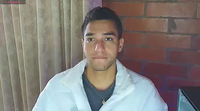 Leandro valenzuela online show from 02-19-25, 01:39