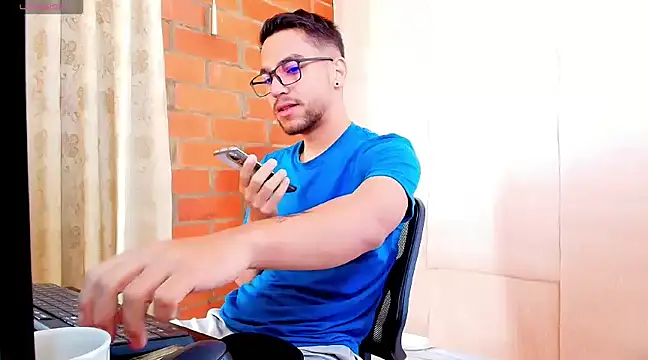 Leandro valenzuela online show from 03-12-25, 02:56